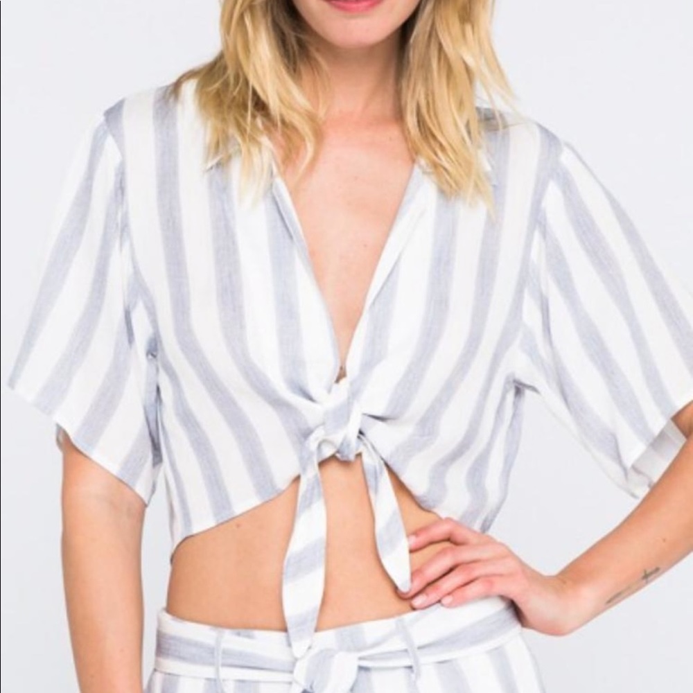 Cropped striped T-shirt